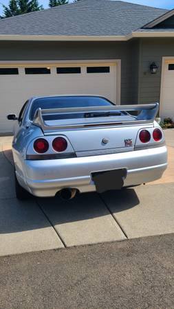nissan%20gtrs%20for%20sale